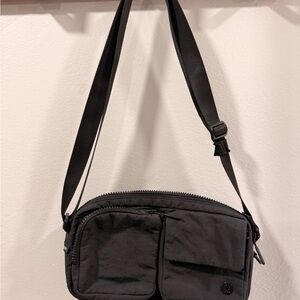 lululemon athletica Black Men's Crossbody Belt Bag